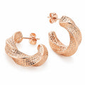 Aretes Argolla Media Luna Oro Rosa Mujer Diseño Texturizado Elegante